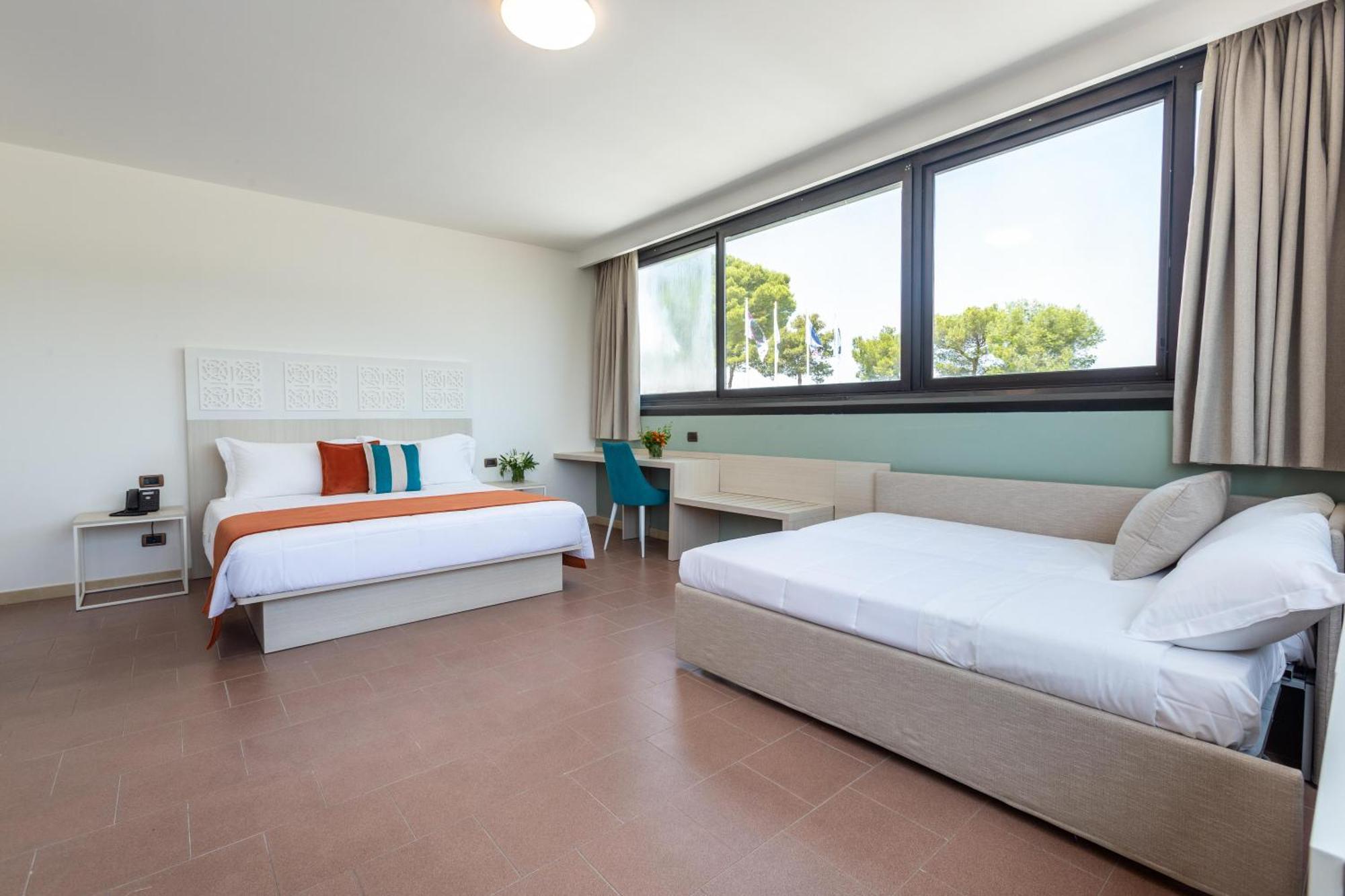Porto Giardino - Cdshotels Monopoli Exterior photo